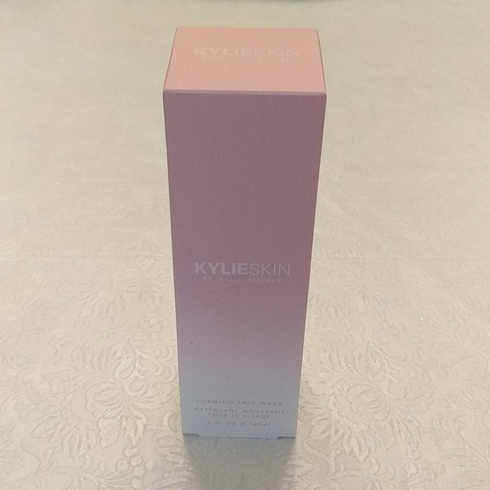 Kylie Skin Foaming Face Wash